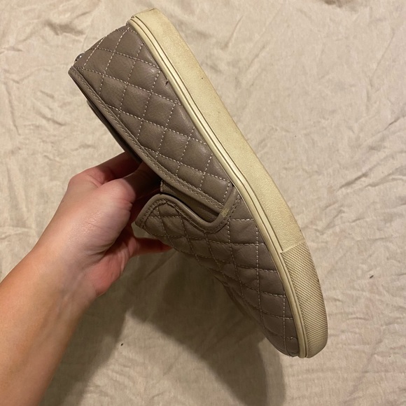 Steve Madden Slip on Sneakers - Picture 3 of 3